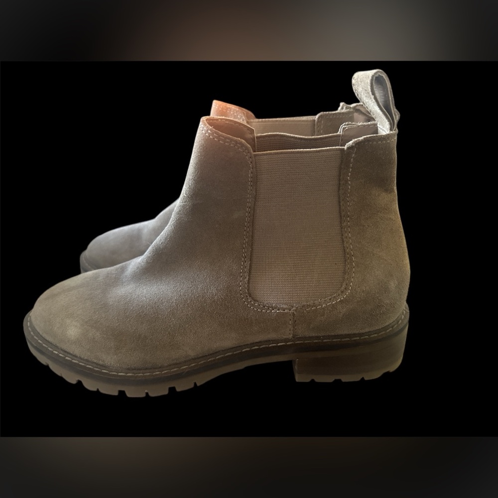 Steve Madden Woman’s boots booties Size 7.5 NEW